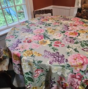 Vtg Waterford Tablecloth “Yardsley” Vibrant  Floral Cottagecore 84" X 65" EUC